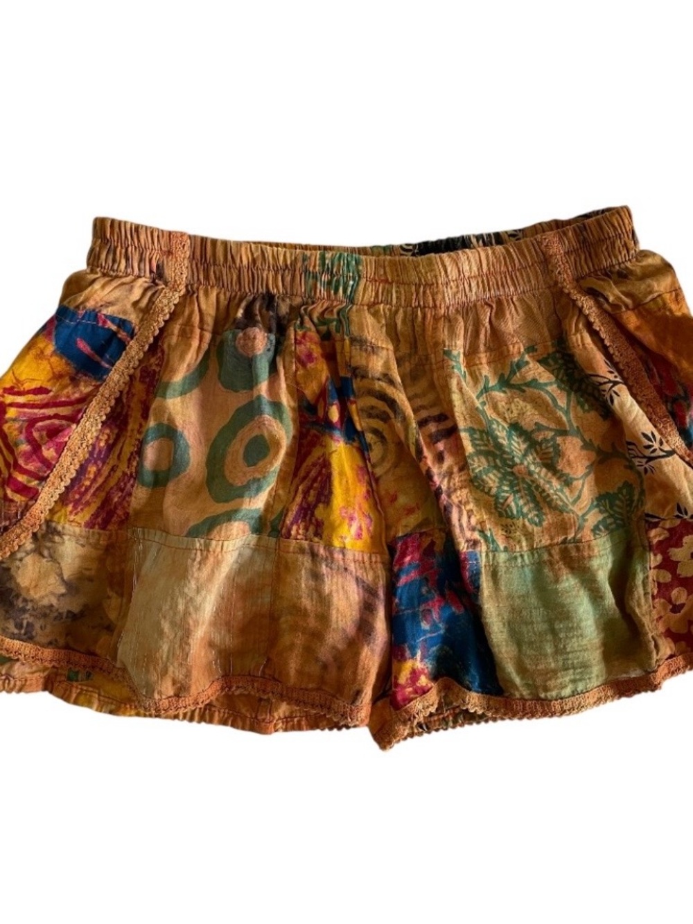 Bohemian Patchwork Drawstring Women's Shorts - Multicolor